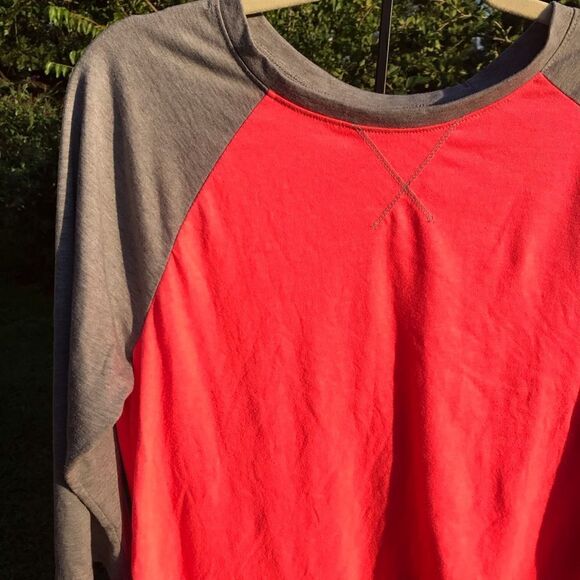 Women’s Baseball Top - Picture 6 of 9